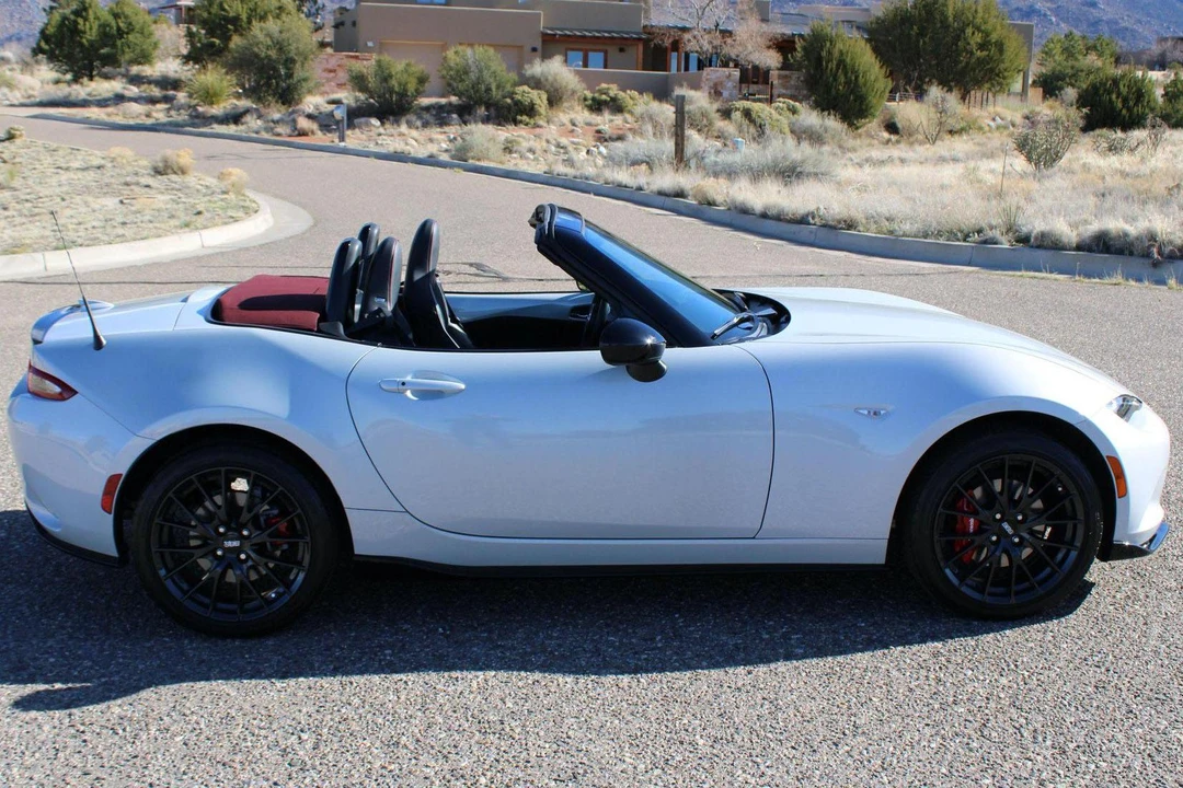 2018 Mazda ND MX-5 Miata - Image 3 of 31