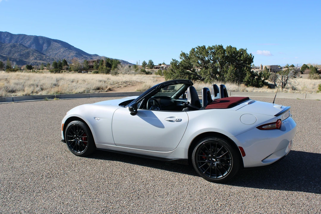 2018 Mazda ND MX-5 Miata - Image 11 of 31
