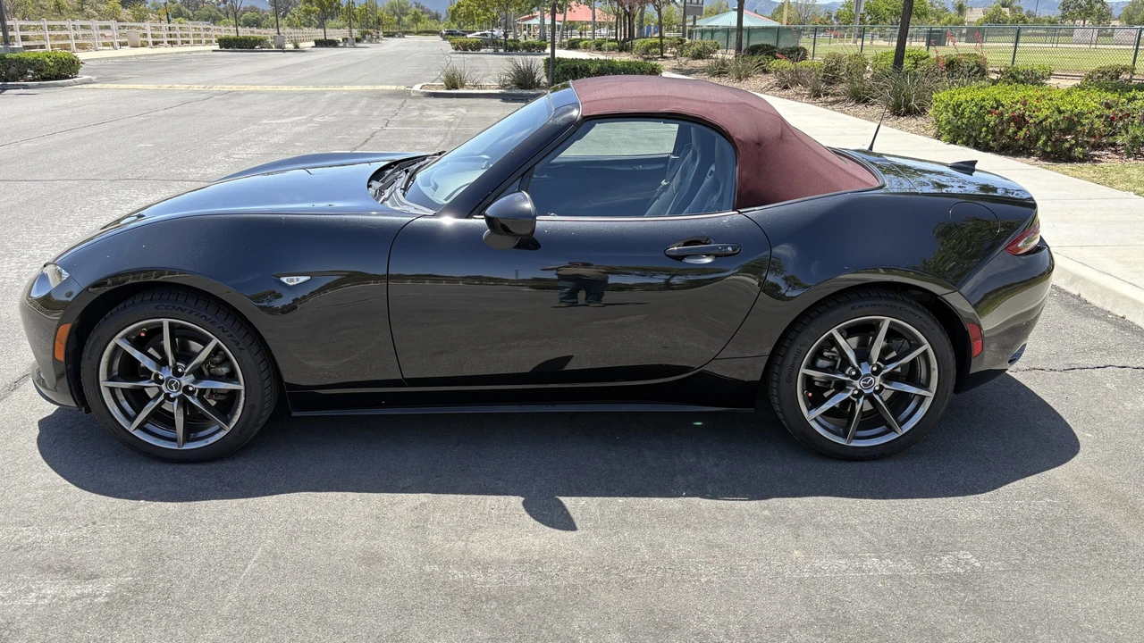 2018 Mazda ND MX-5 Miata - Image 3 of 31
