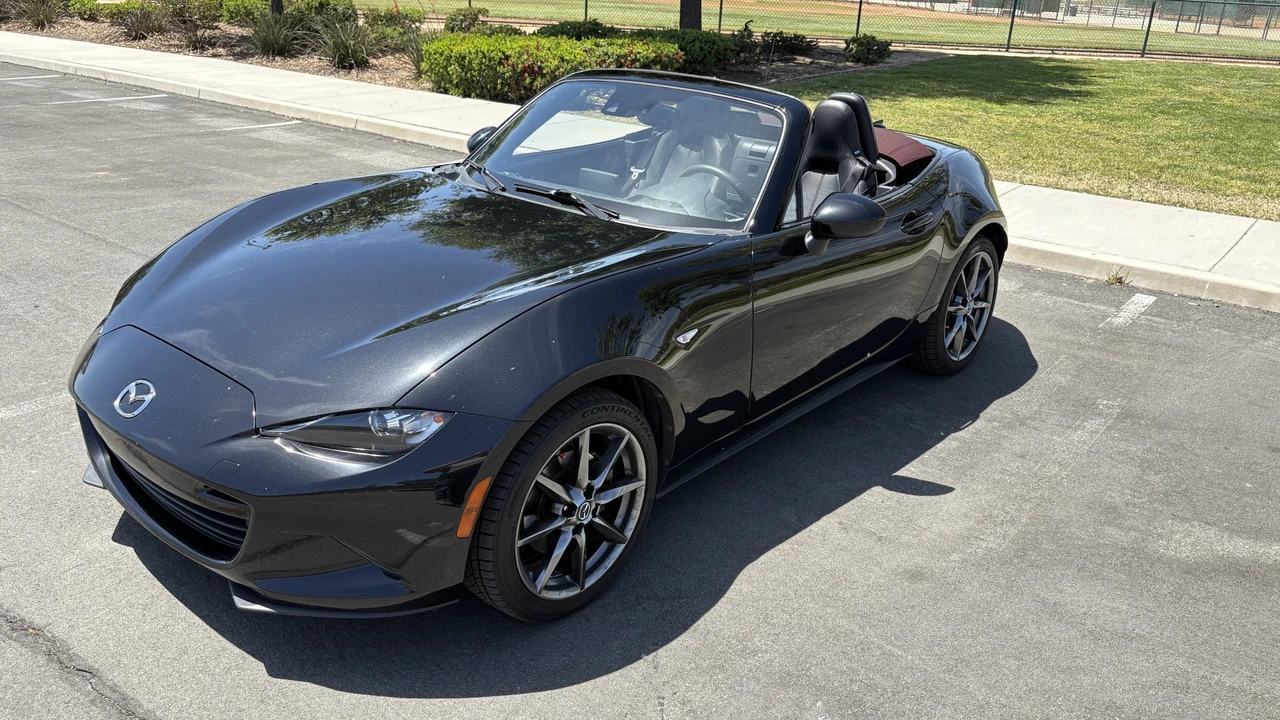 2018 Mazda ND MX-5 Miata - Image 12 of 31