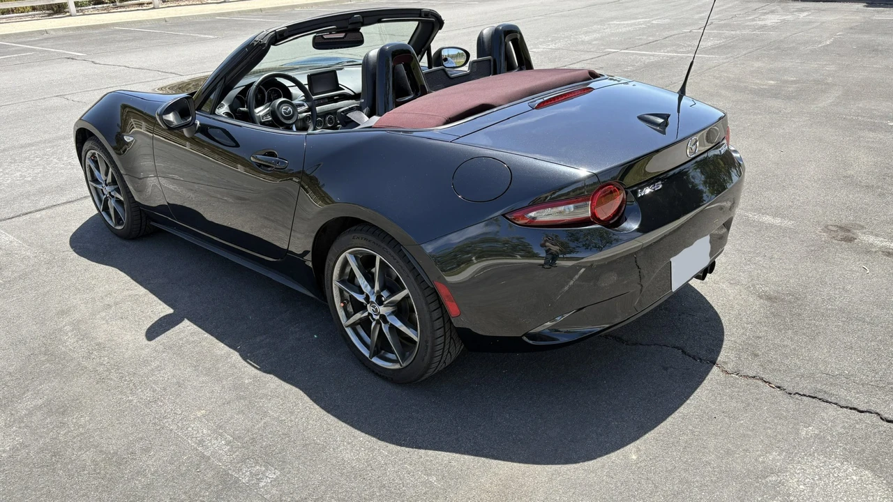 2018 Mazda ND MX-5 Miata - Image 15 of 31