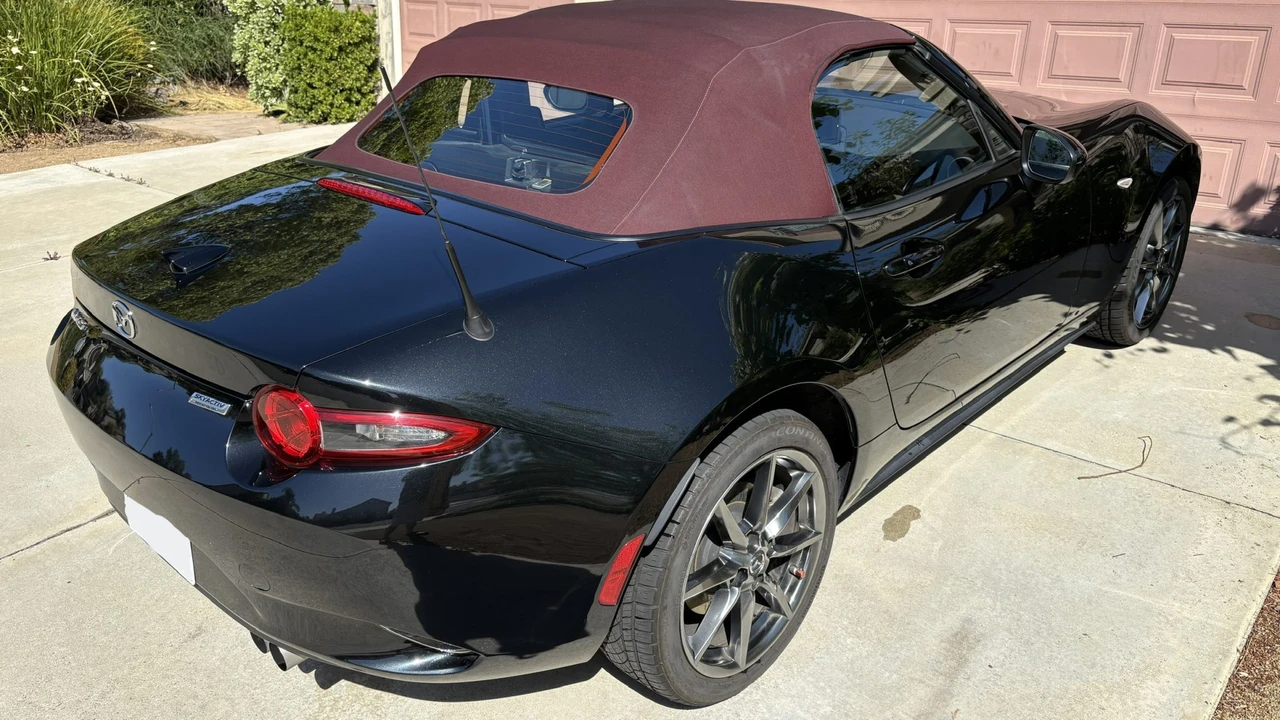 2018 Mazda ND MX-5 Miata - Image 27 of 31