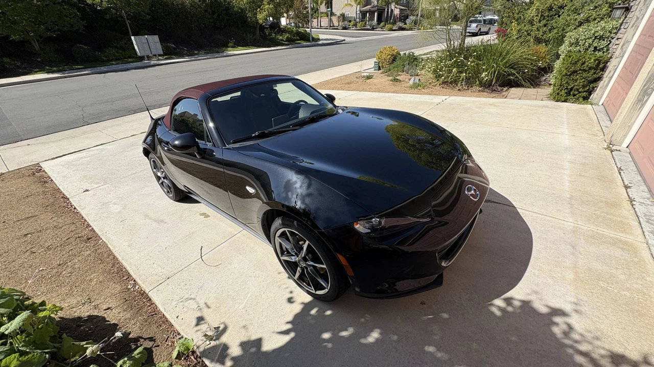 2018 Mazda ND MX-5 Miata - Image 29 of 31