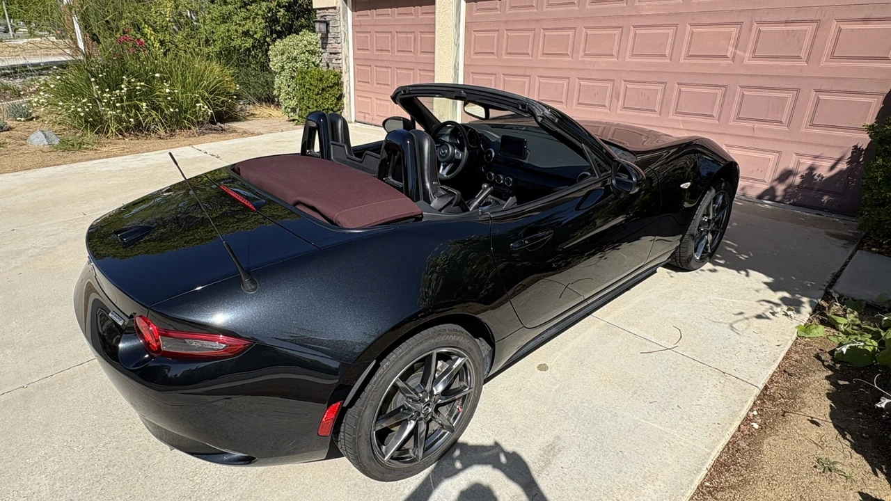 2018 Mazda ND MX-5 Miata - Image 18 of 31