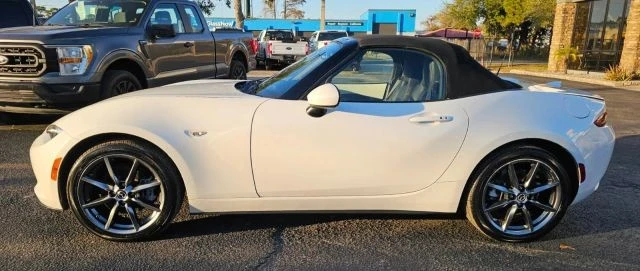 2018 Mazda ND MX-5 Miata - Image 9 of 21
