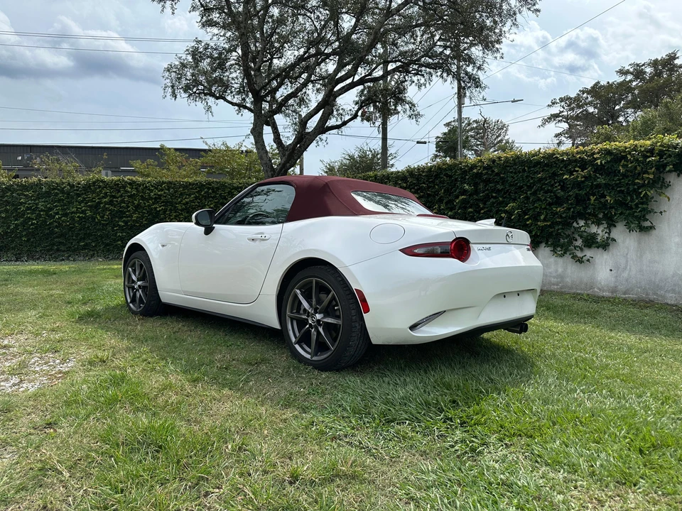 2018 Mazda ND MX-5 Miata - Image 11 of 31