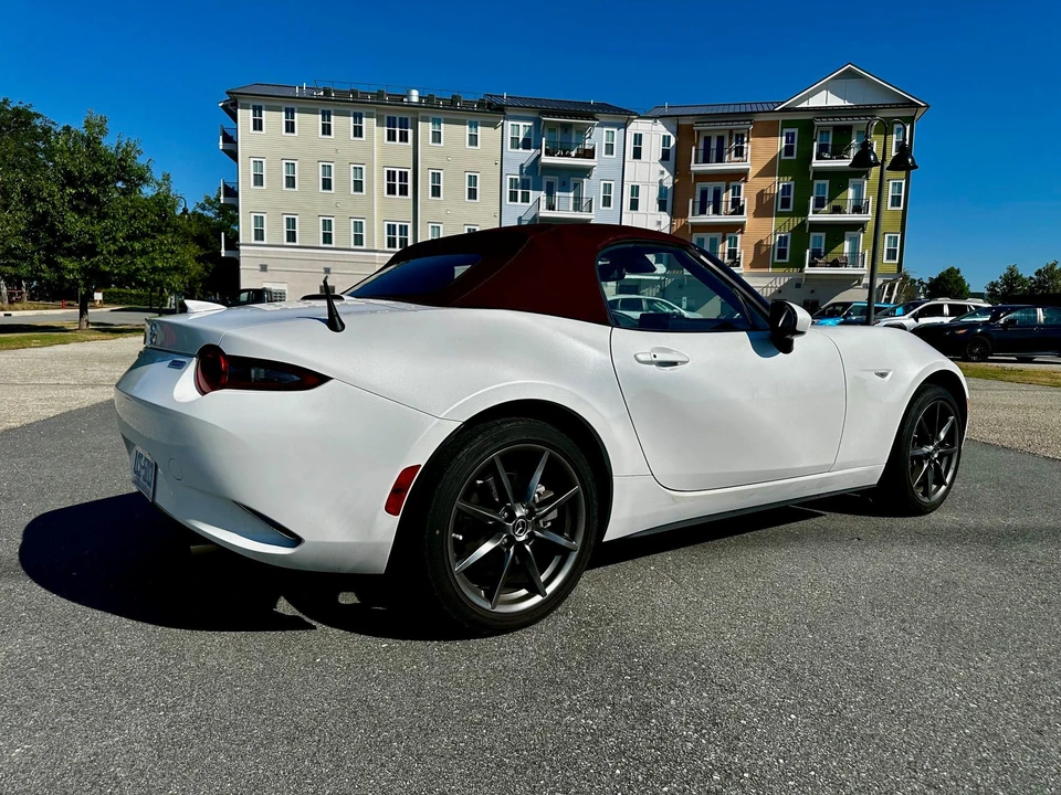 2018 Mazda ND MX-5 Miata - Image 14 of 31