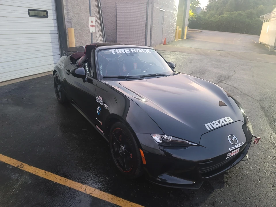 2018 Mazda ND MX-5 Miata - Image 17 of 31