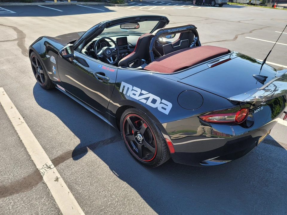 2018 Mazda ND MX-5 Miata - Image 8 of 31