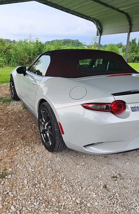 2018 Mazda ND MX-5 Miata - Image 4 of 8