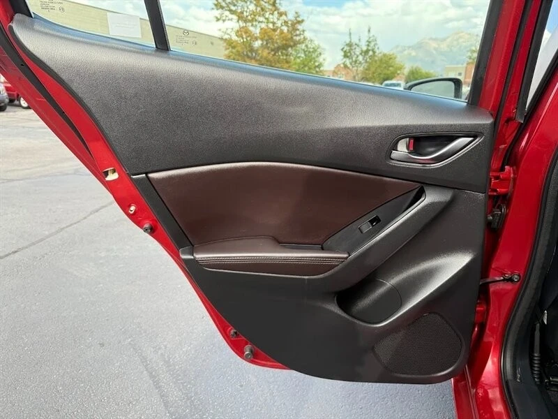 2018 Mazda Mazda 3 3rd Gen - Image 7 of 12