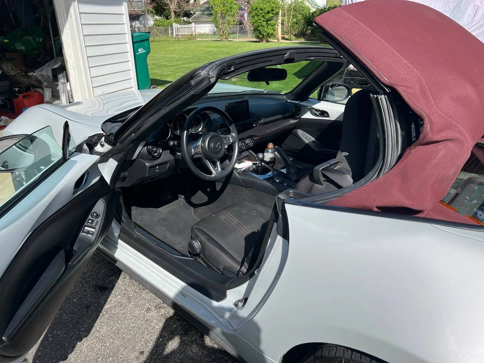 2018 Mazda ND MX-5 Miata - Image 8 of 11