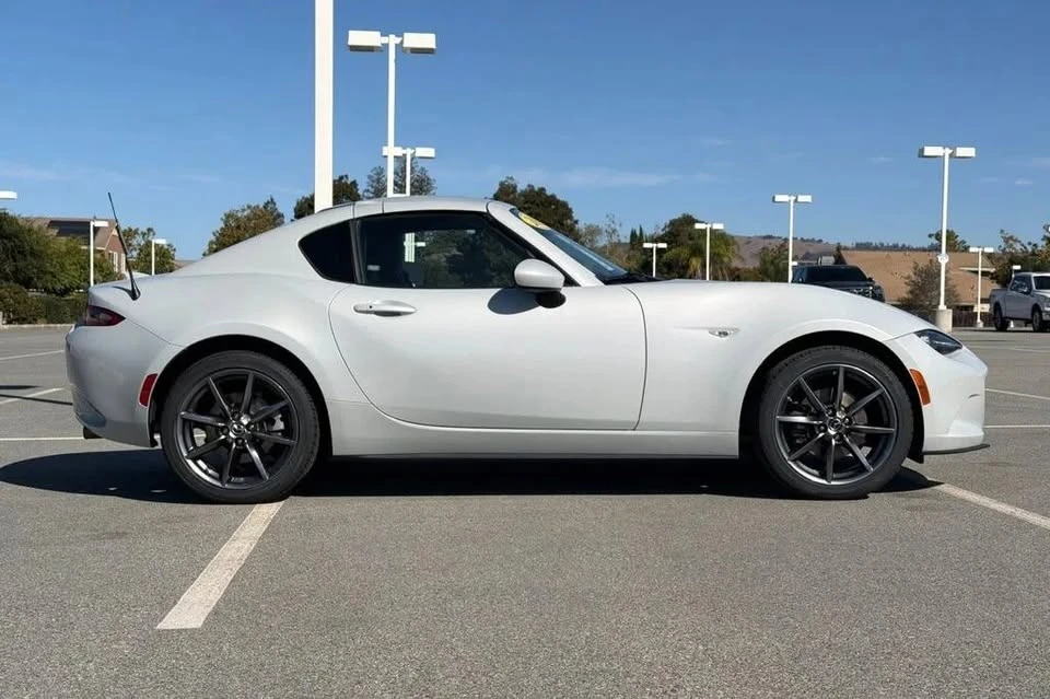 2018 Mazda ND MX-5 Miata - Image 2 of 18