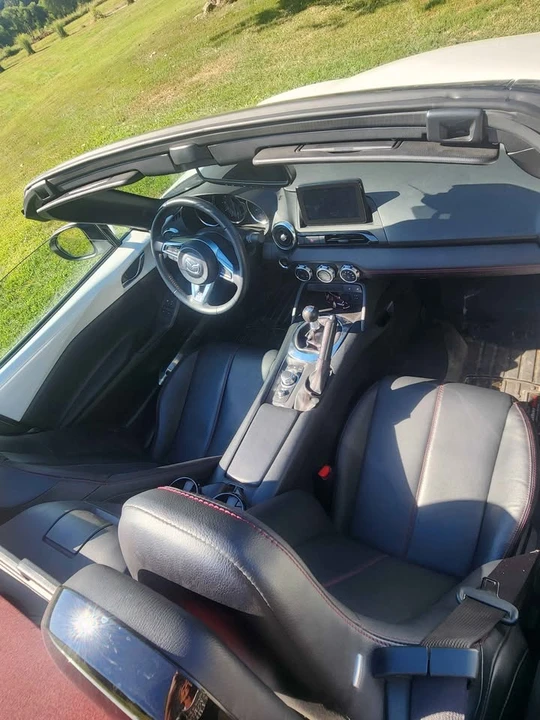 2018 Mazda ND MX-5 Miata - Image 9 of 10