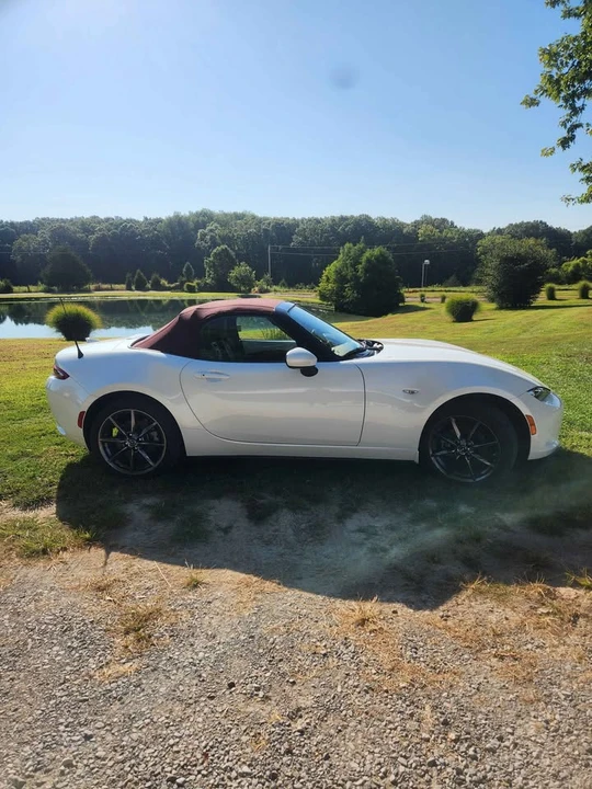 2018 Mazda ND MX-5 Miata - Image 2 of 10