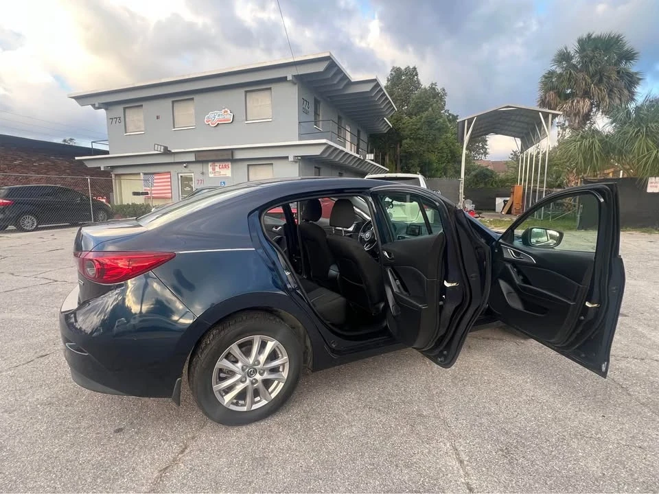 2018 Mazda Mazda 3 3rd Gen - Image 7 of 18