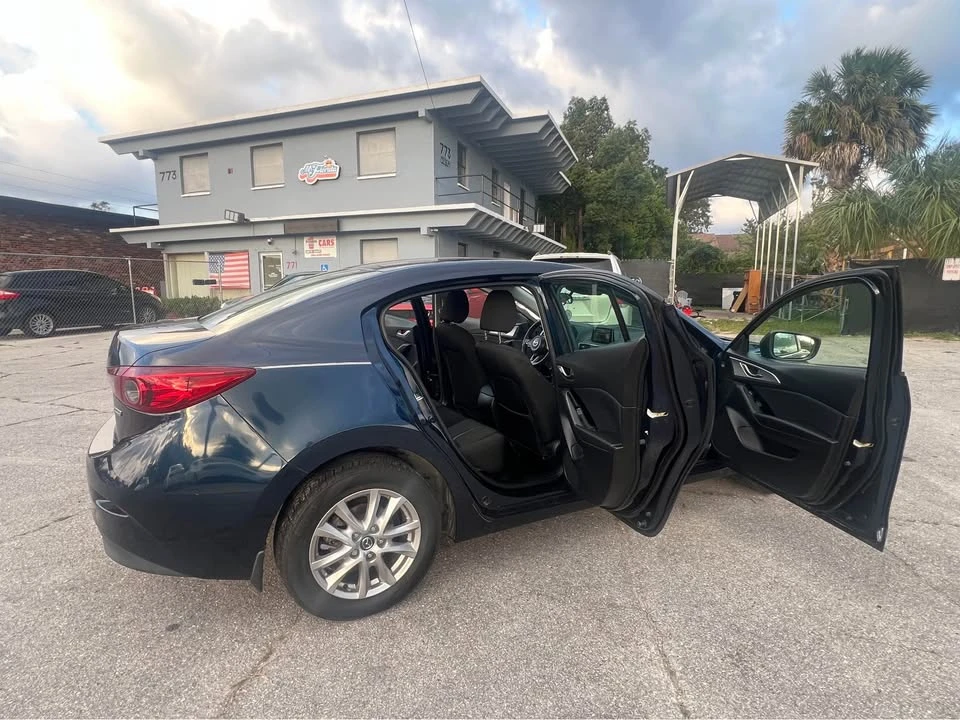 2018 Mazda Mazda 3 3rd Gen - Image 7 of 18
