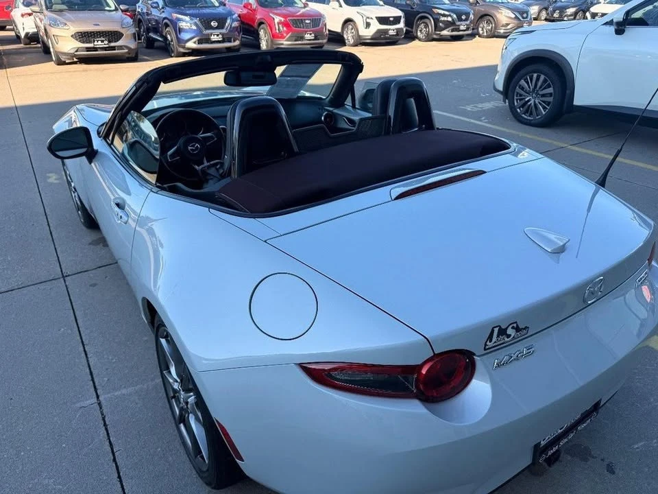 2018 Mazda ND MX-5 Miata - Image 15 of 16