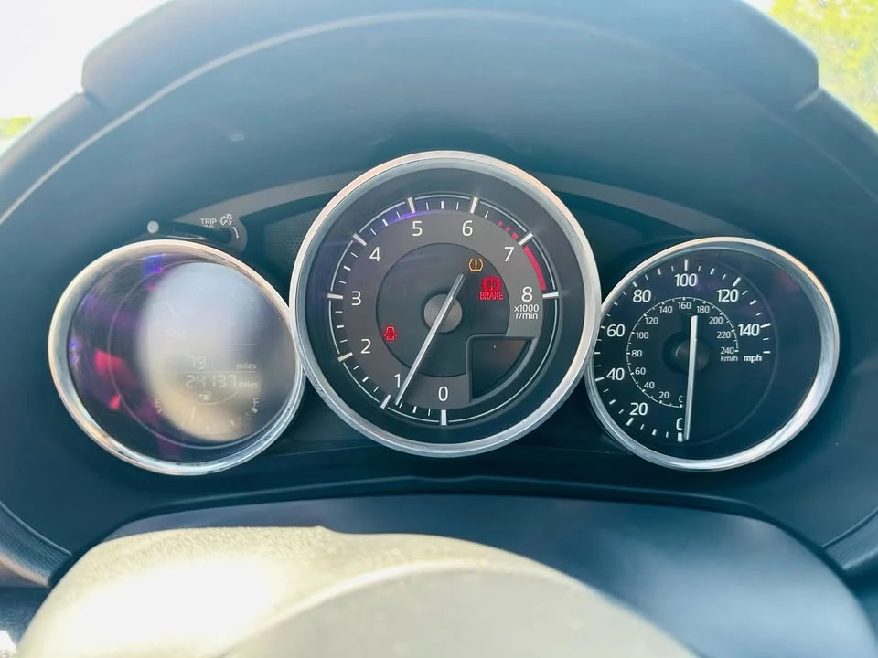 2018 Mazda ND MX-5 Miata - Image 14 of 15