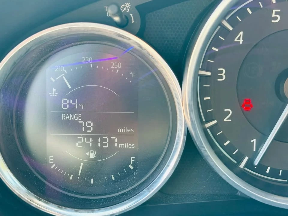 2018 Mazda ND MX-5 Miata - Image 13 of 15