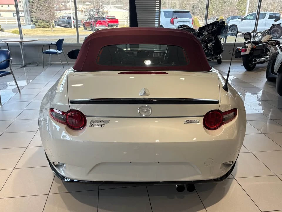 2018 Mazda ND MX-5 Miata - Image 3 of 4