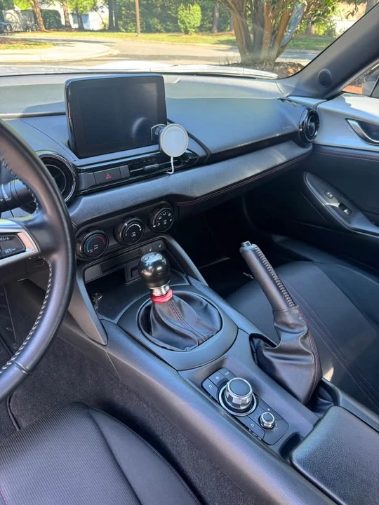 2018 Mazda ND MX-5 Miata - Image 14 of 15