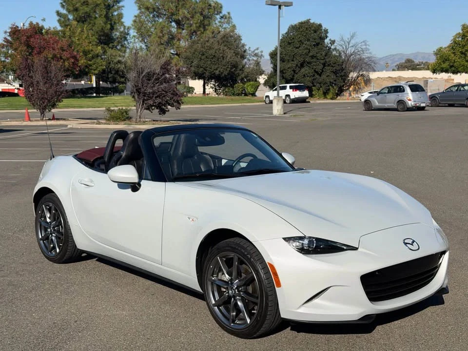 2018 Mazda ND MX-5 Miata - Image 11 of 18