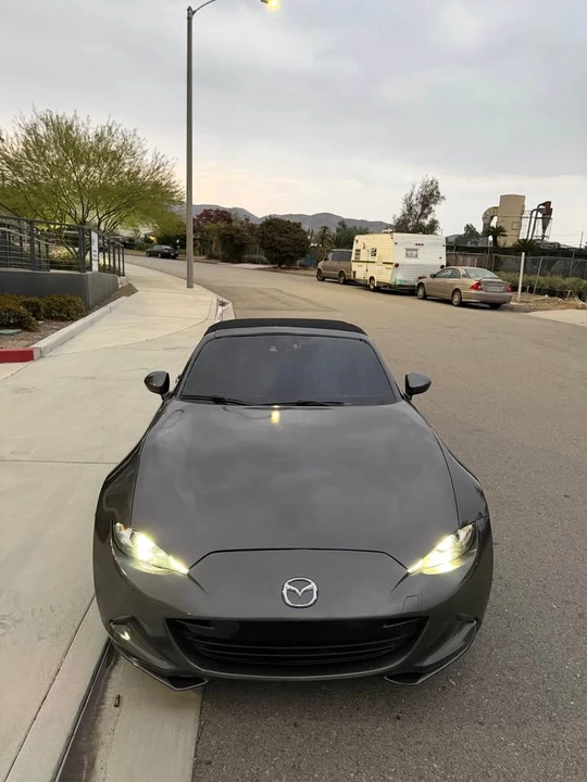 2018 Mazda ND MX-5 Miata - Image 2 of 18