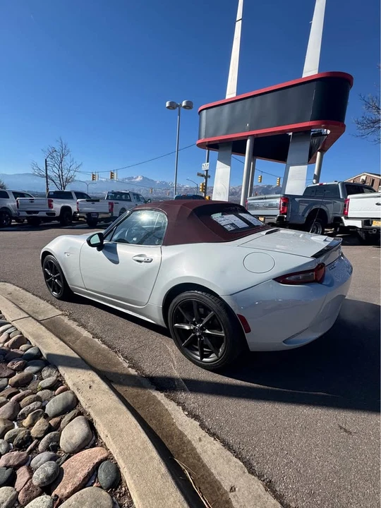2018 Mazda ND MX-5 Miata - Image 5 of 12