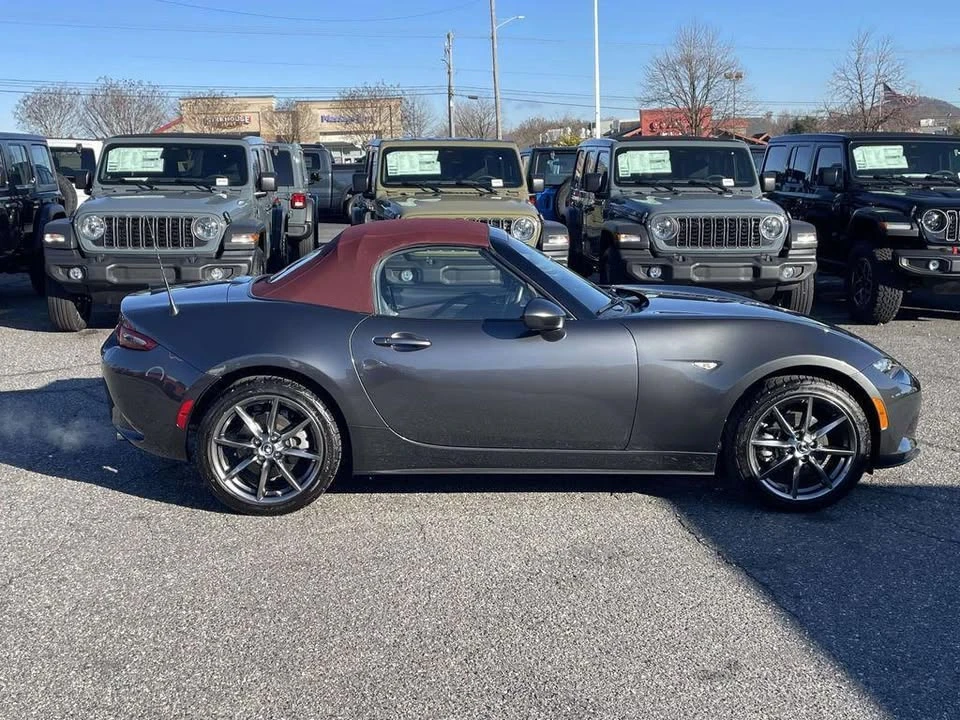 2018 Mazda ND MX-5 Miata - Image 2 of 5