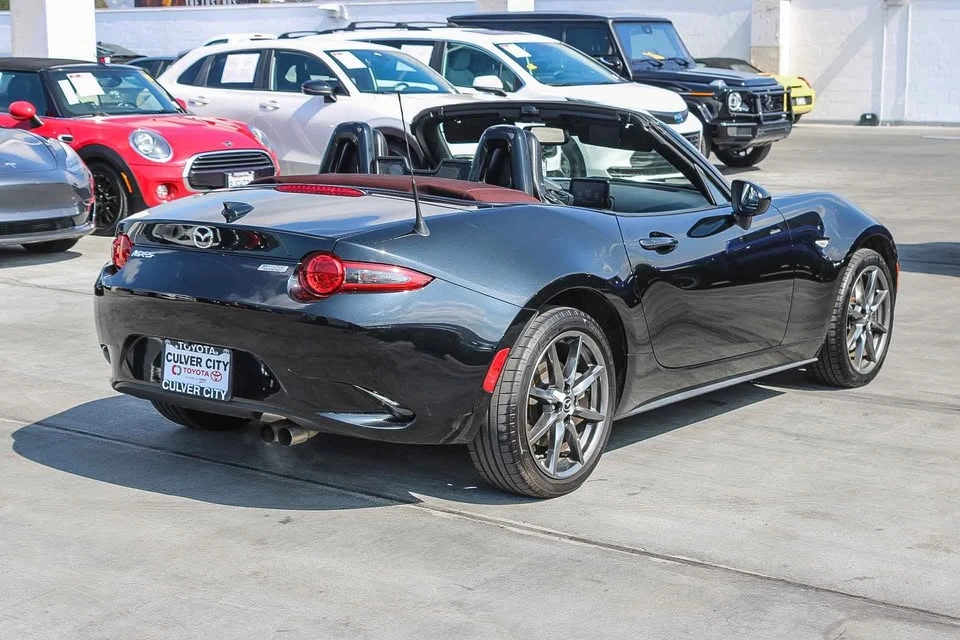 2018 Mazda ND MX-5 Miata - Image 16 of 19