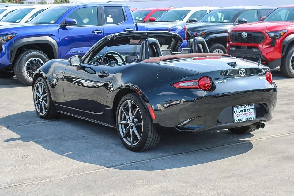 2018 Mazda ND MX-5 Miata - Image 14 of 19