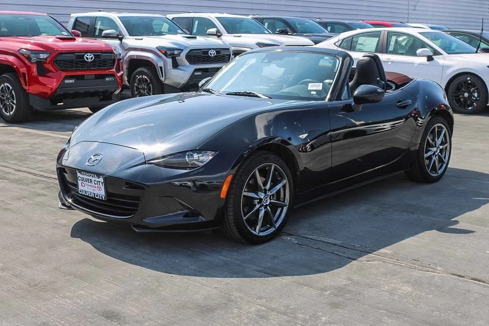 2018 Mazda ND MX-5 Miata - Image 13 of 19