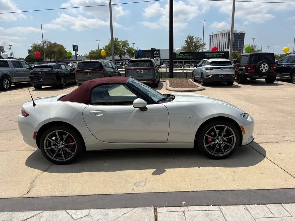 2018 Mazda ND MX-5 Miata - Image 4 of 19