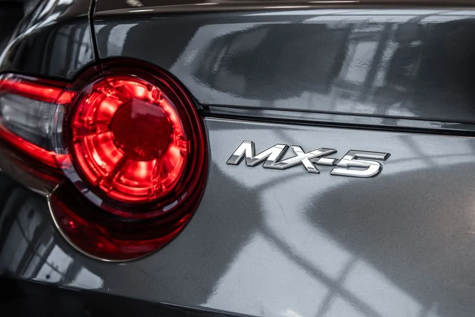 2018 Mazda ND MX-5 Miata - Image 6 of 20