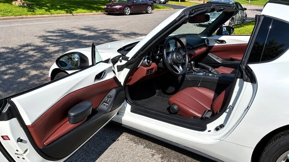 2018 Mazda ND MX-5 Miata - Image 5 of 13