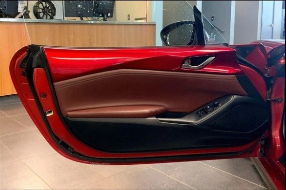2018 Mazda ND MX-5 Miata - Image 4 of 4