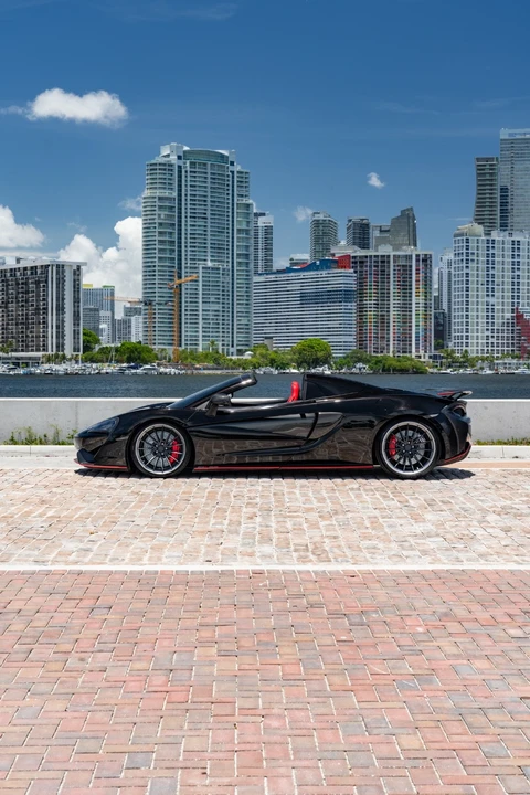 2018 McLaren 570S - Image 4 of 10