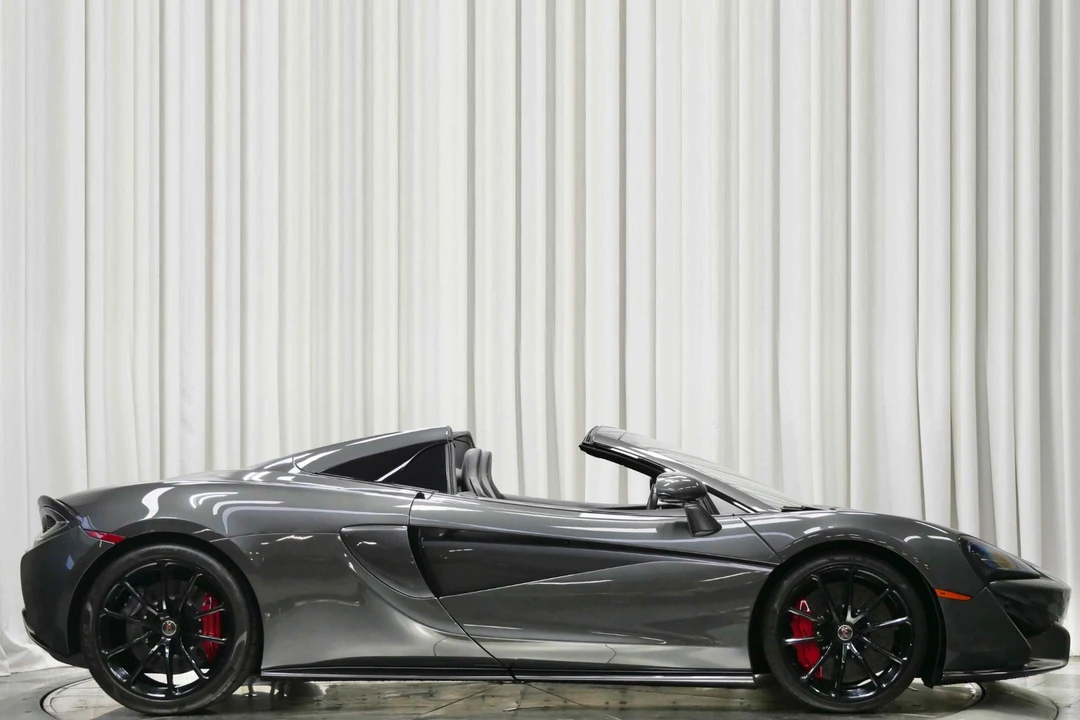 2018 McLaren 570S Spider - Image 2 of 21