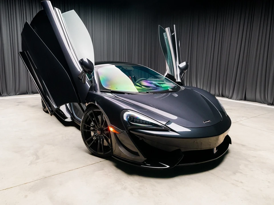 2018 McLaren 570GT - Image 8 of 12