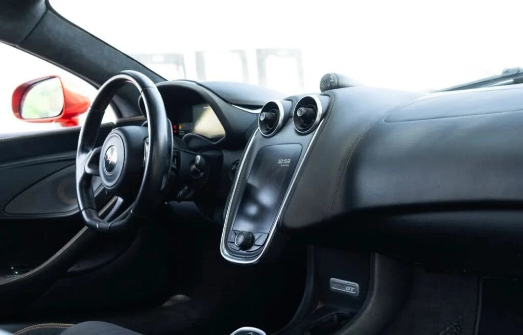 2018 McLaren 570GT - Image 22 of 29