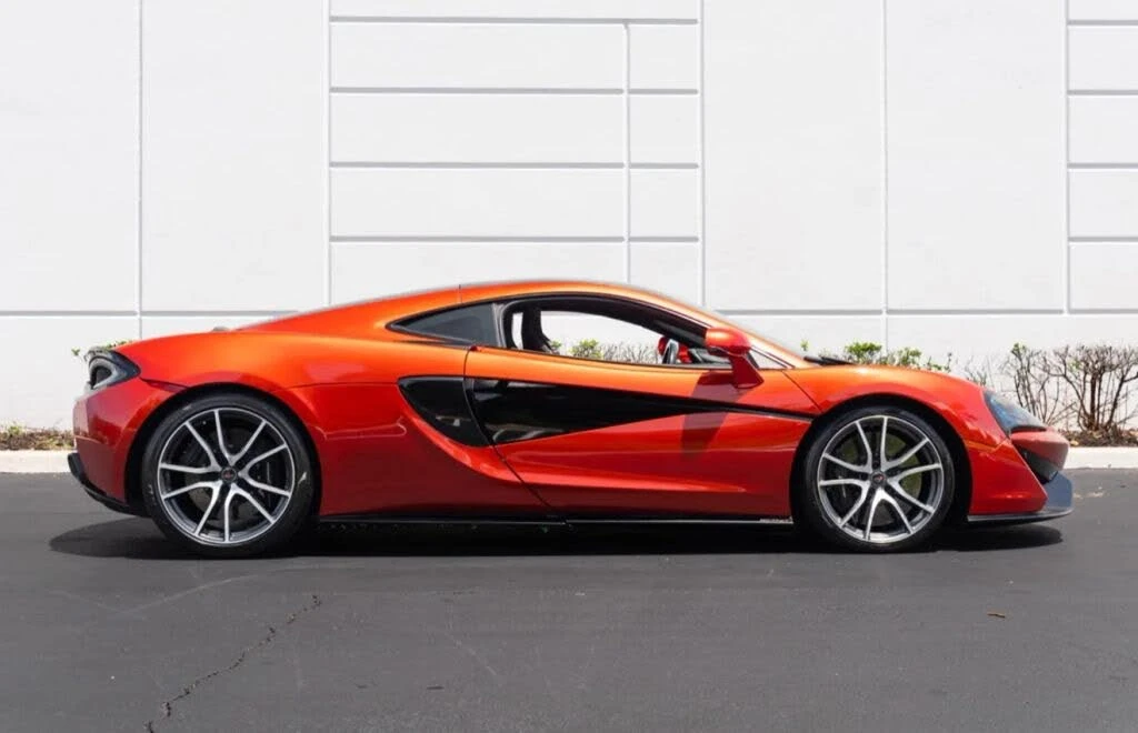 2018 McLaren 570GT - Image 15 of 29