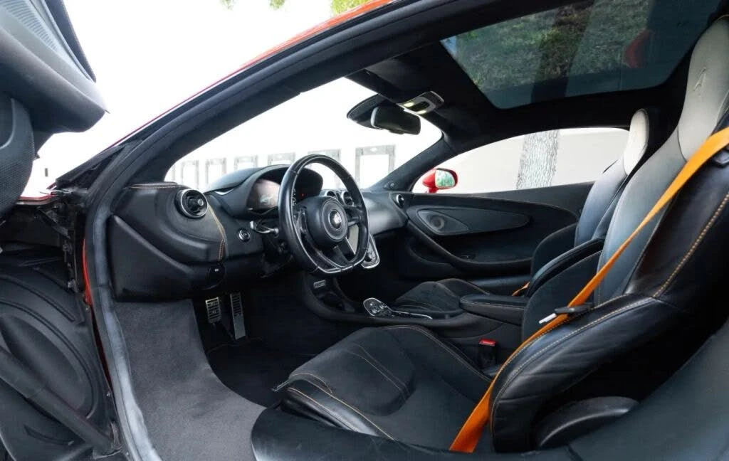 2018 McLaren 570GT - Image 20 of 29
