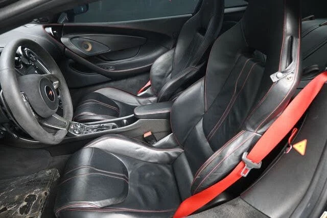 2018 McLaren 570GT - Image 19 of 31