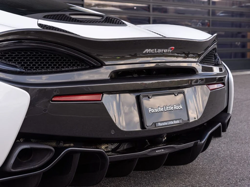 2018 McLaren 570GT - Image 10 of 30
