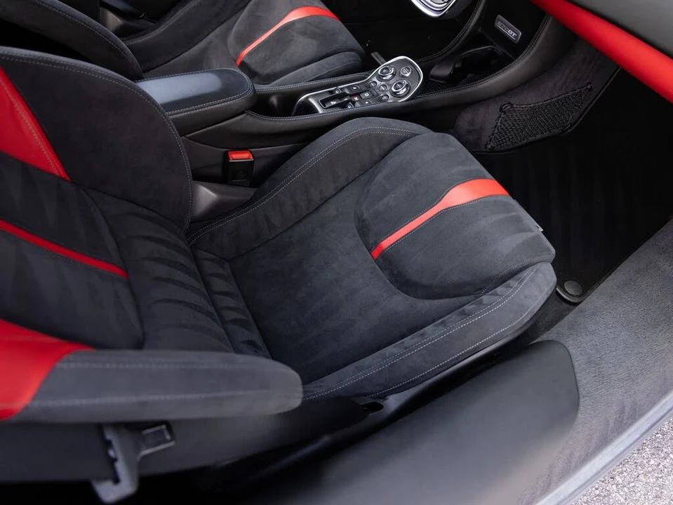 2018 McLaren 570GT - Image 28 of 30