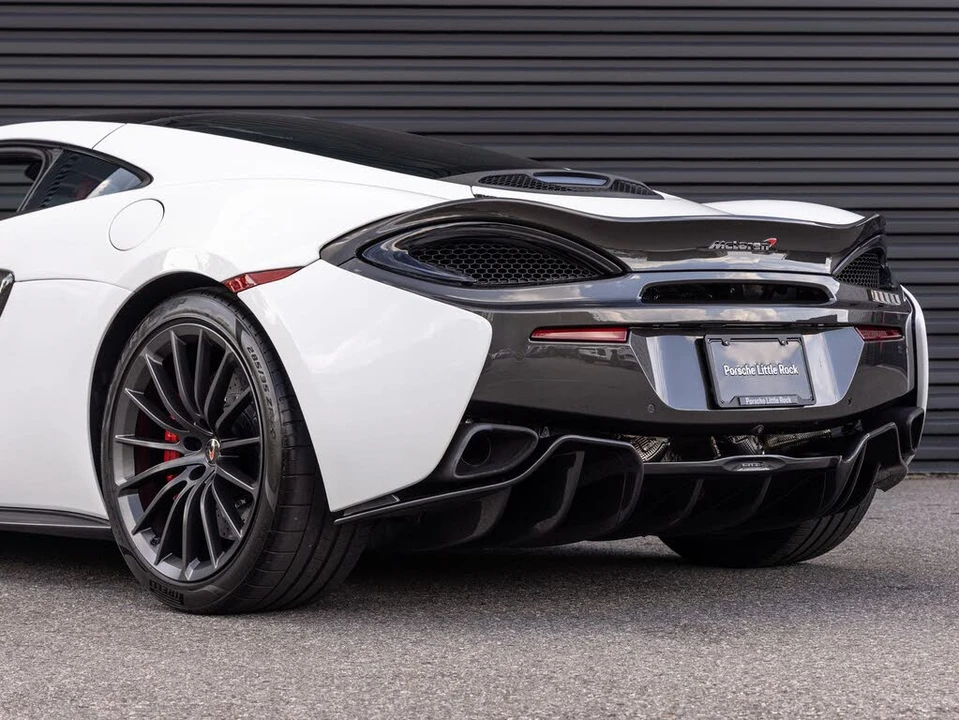 2018 McLaren 570GT - Image 9 of 30
