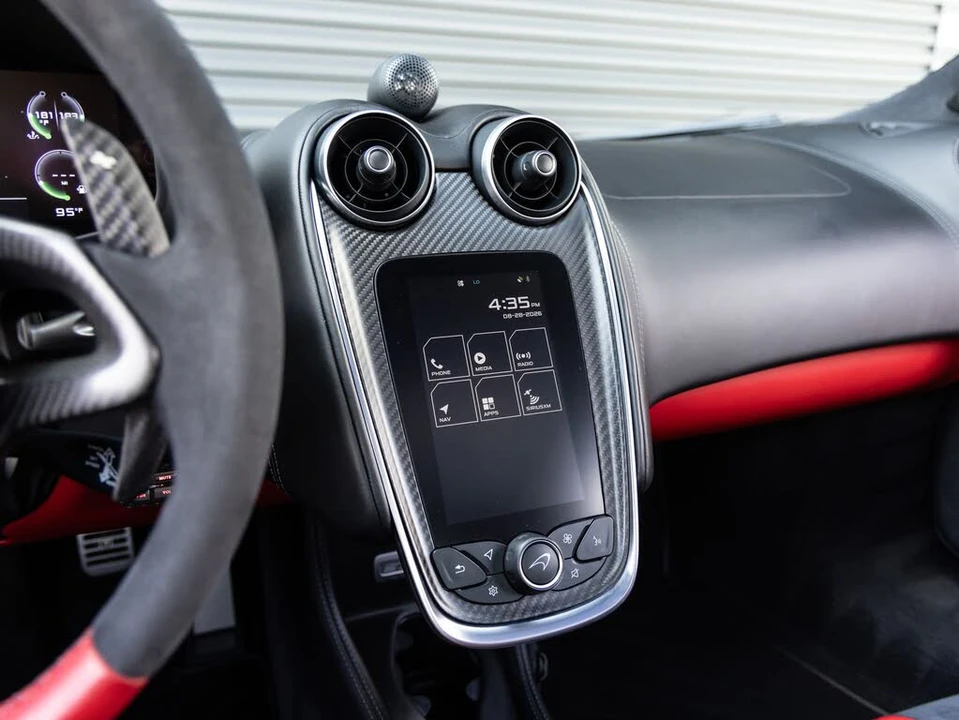 2018 McLaren 570GT - Image 13 of 30
