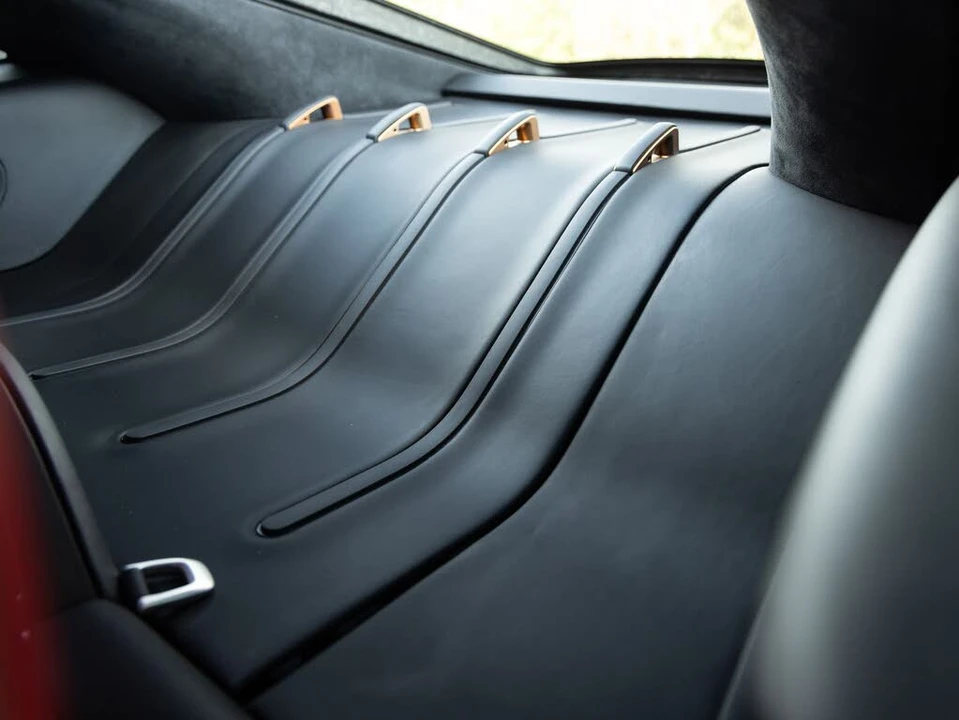 2018 McLaren 570GT - Image 23 of 30