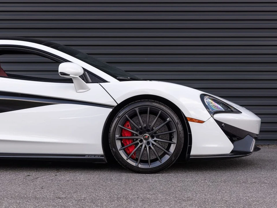 2018 McLaren 570GT - Image 7 of 30